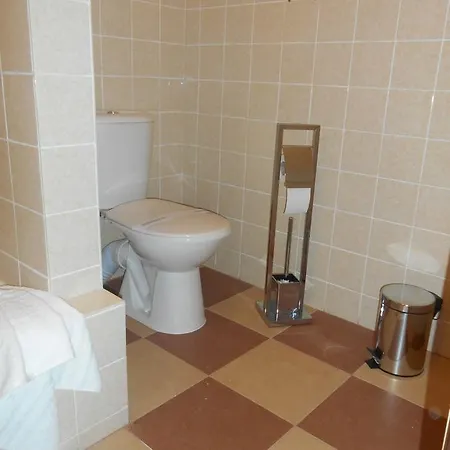 Hotel Bitov 호텔 Bítov